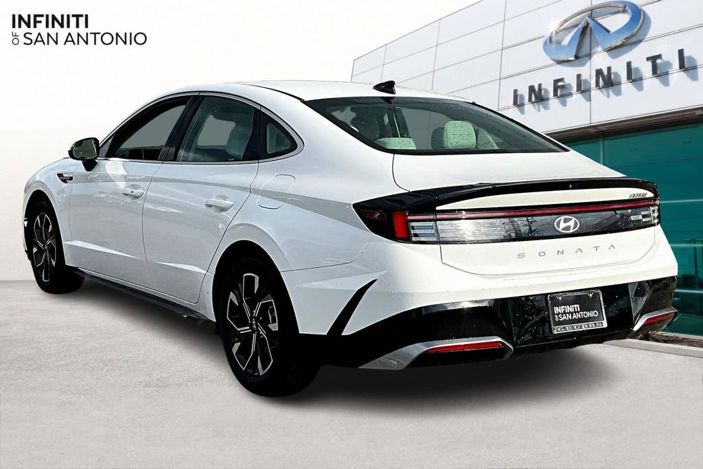 Used 2025 Hyundai Sonata SEL FWD image 14