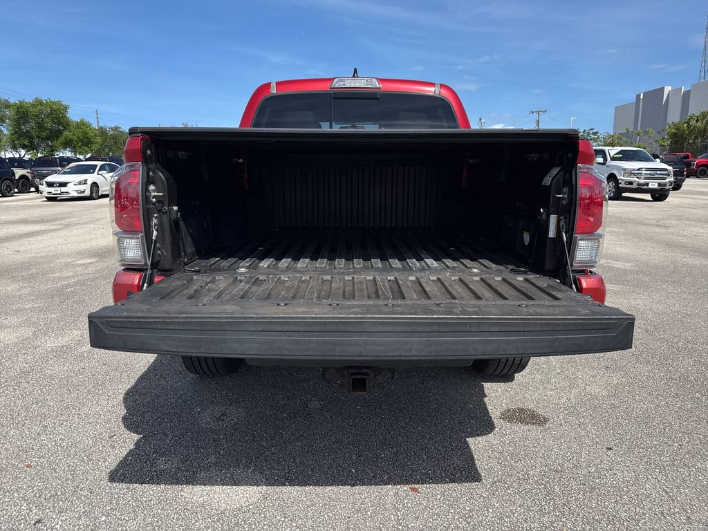Used 2017 Toyota Tacoma Limited w/ Tow Package image 21