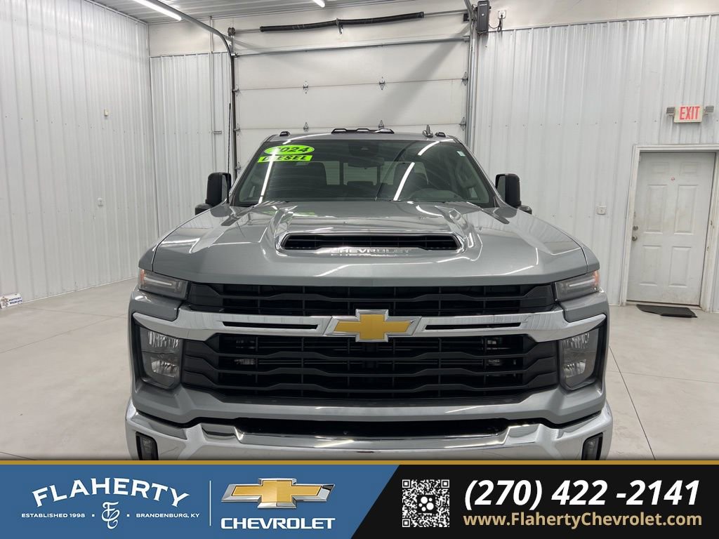 Used 2024 Chevrolet Silverado 2500 LT AWD/4WD image 7