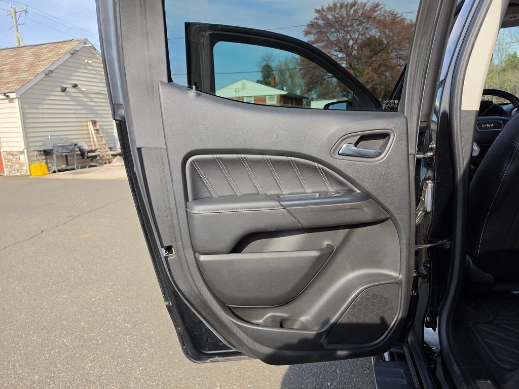 Used 2021 GMC Canyon Denali image 26