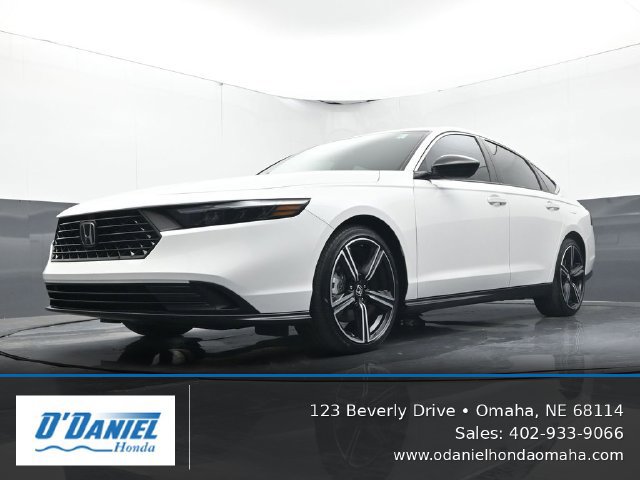 Used 2025 Honda Accord Sport image 9
