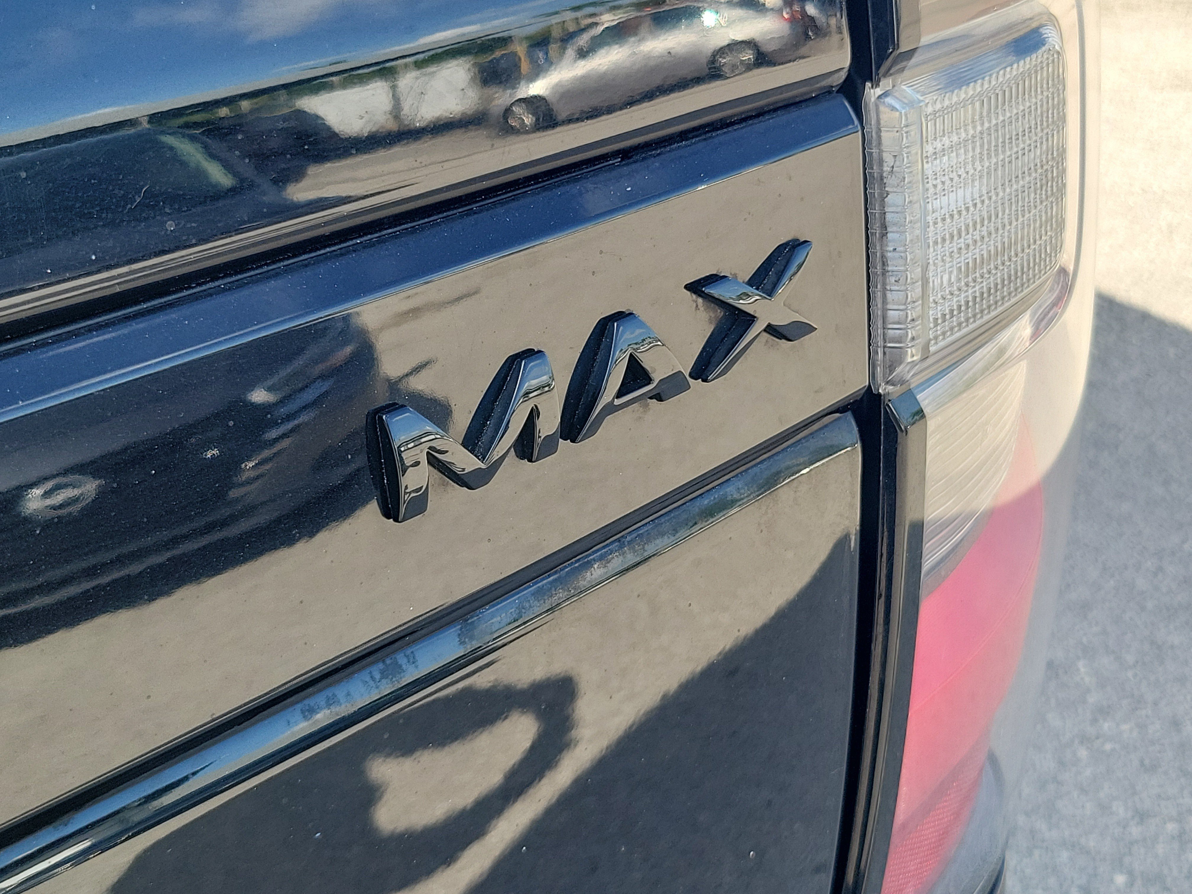 Used 2019 Ford Expedition Max Limited w/ Equipment Group 303A RWD image 35