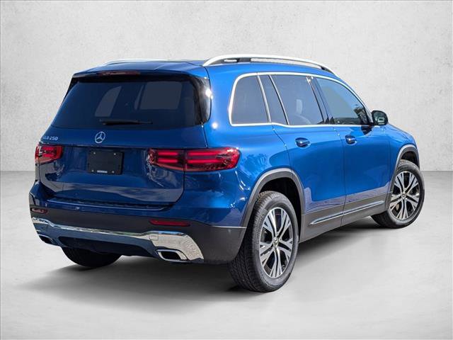 New 2026 Mercedes-Benz GLB 250 image 2