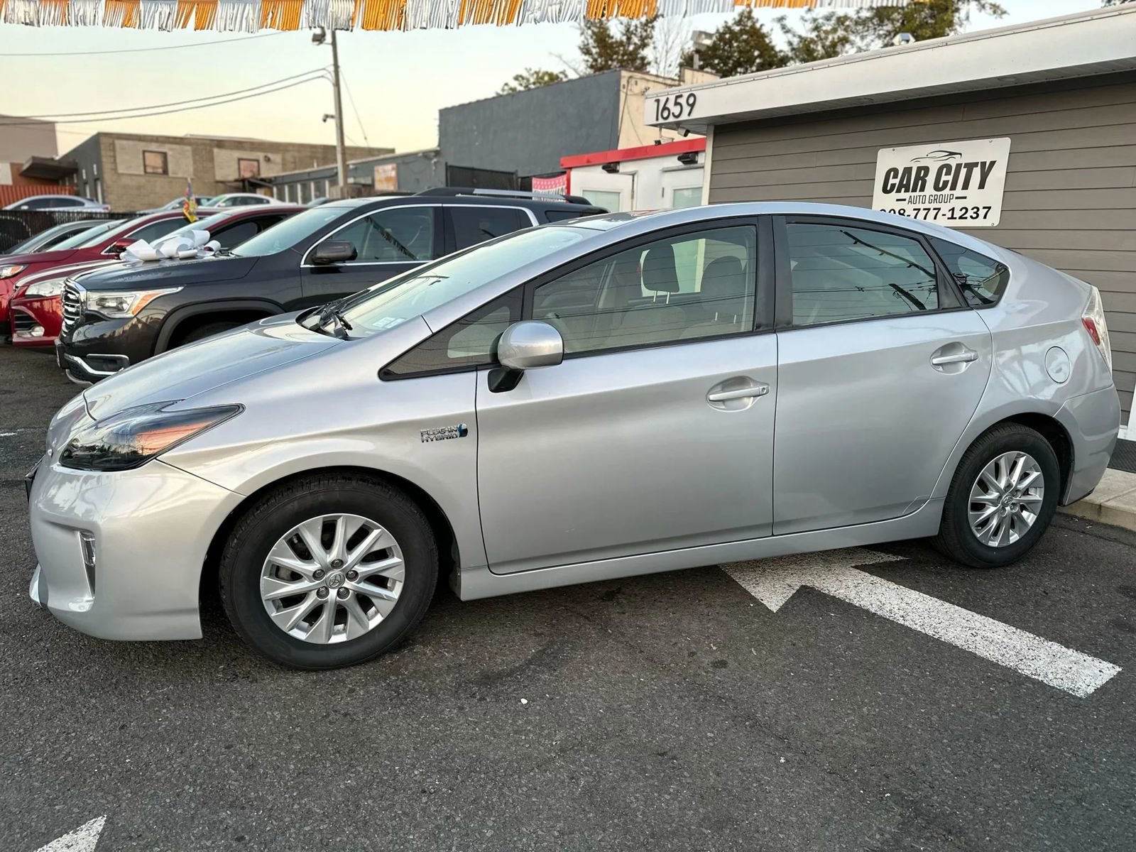 Used 2014 Toyota Prius Plug-In Hybrid image 8