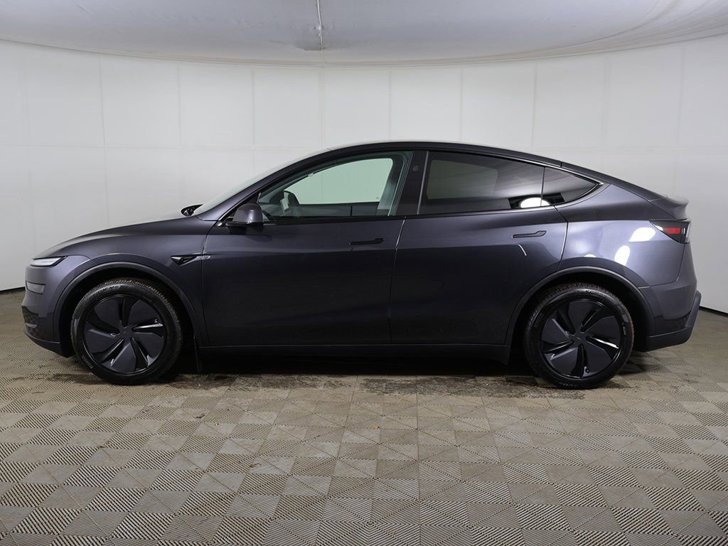 Used 2026 Tesla Model Y Long Range image 16