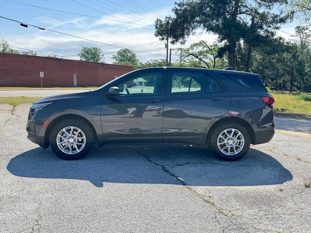 Used 2022 Chevrolet Equinox LS AWD/4WD image 6
