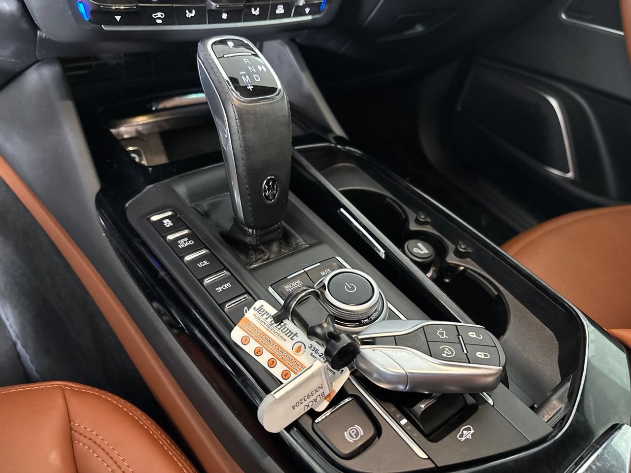 Used 2022 Maserati Levante GT AWD/4WD image 17