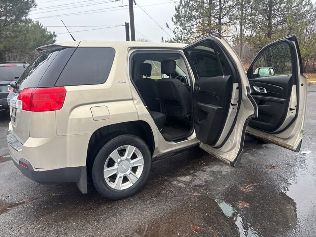 Used 2010 GMC Terrain SLE w/ LPO, Protection Package image 26