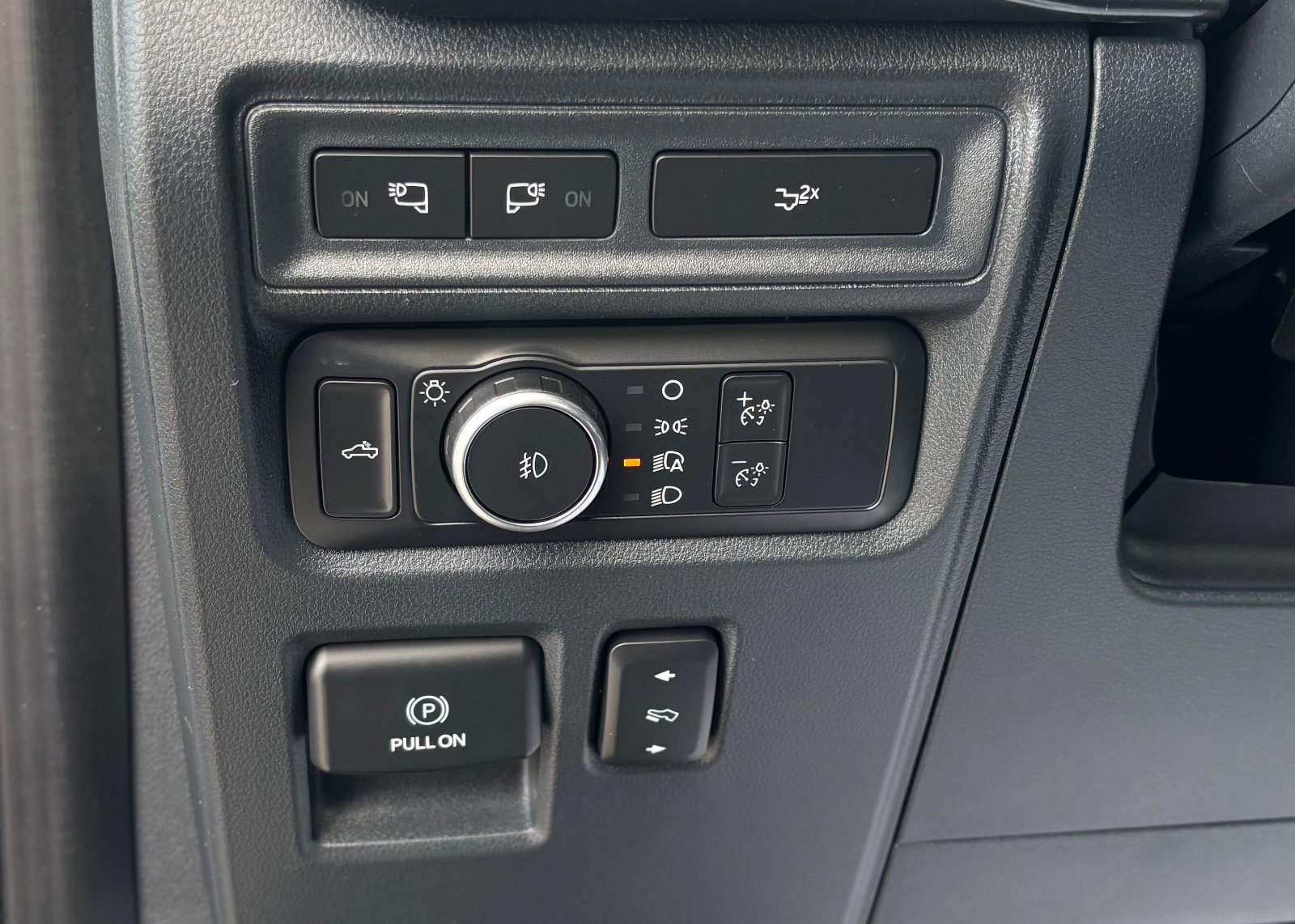 Certified 2022 Ford F150 XLT w/ Equipment Group 302A High image 33