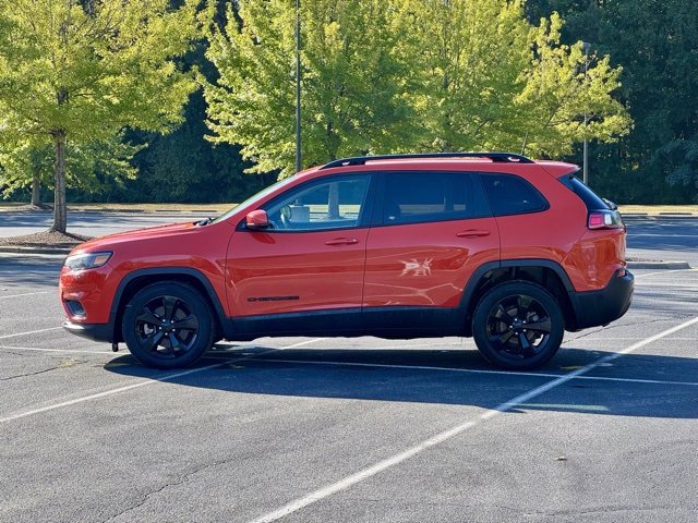 Used 2021 Jeep Cherokee Latitude Plus image 3