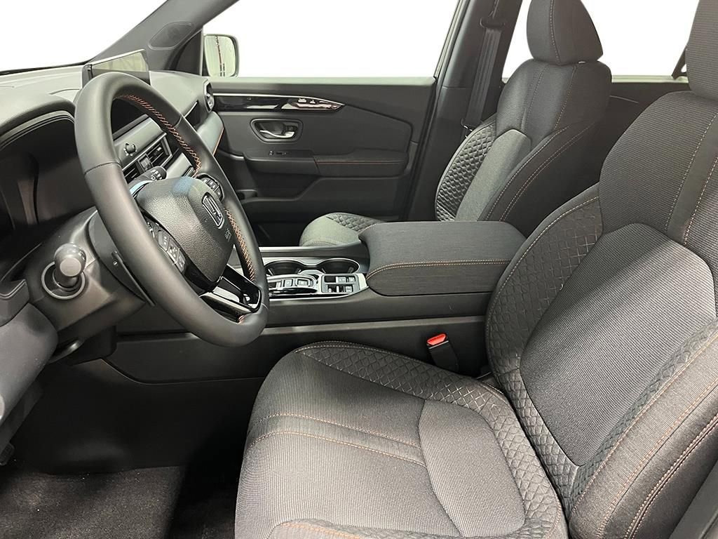 New 2026 Honda Pilot Sport image 12