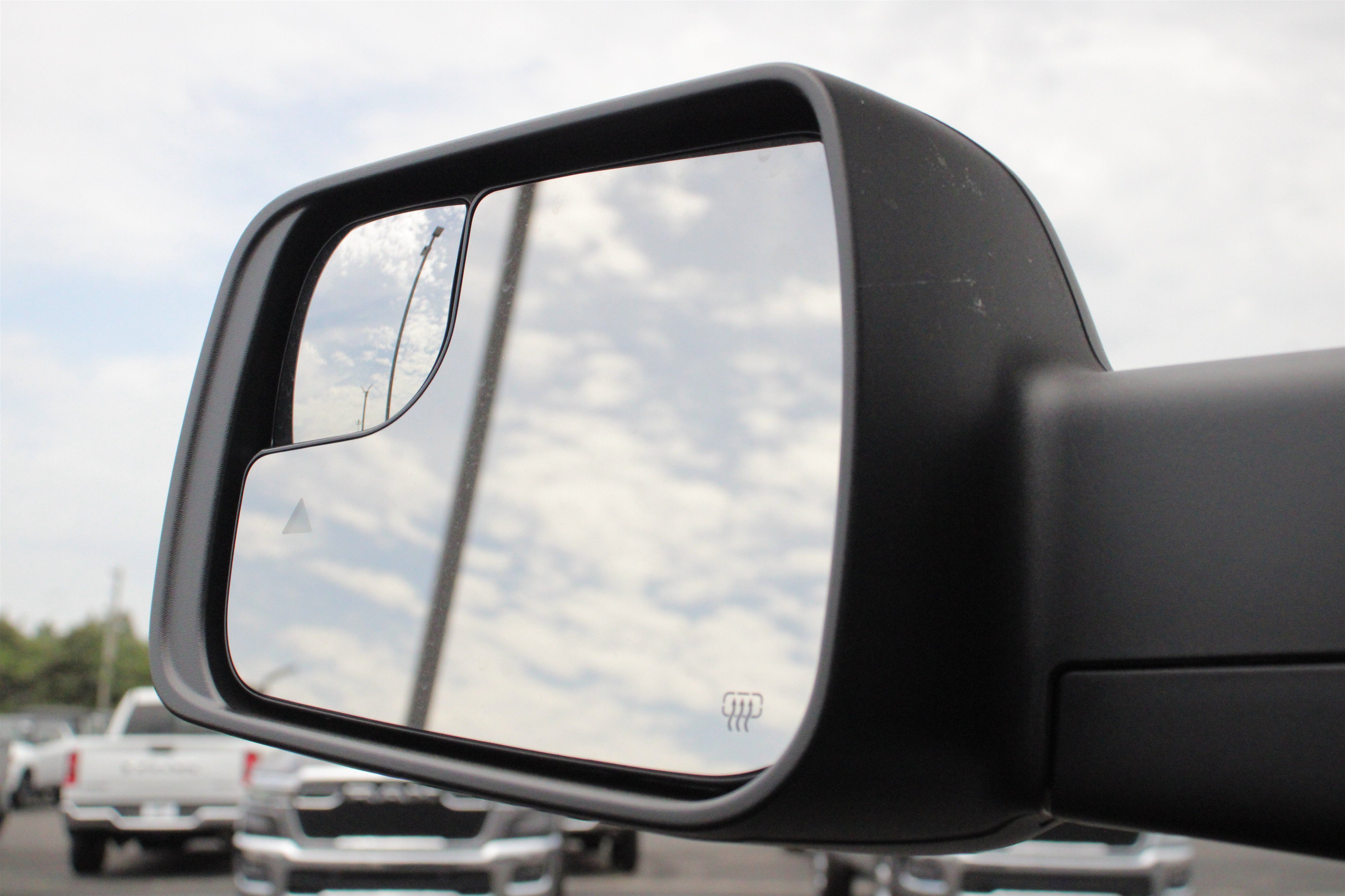 New 2026 RAM 1500 Express AWD/4WD image 12