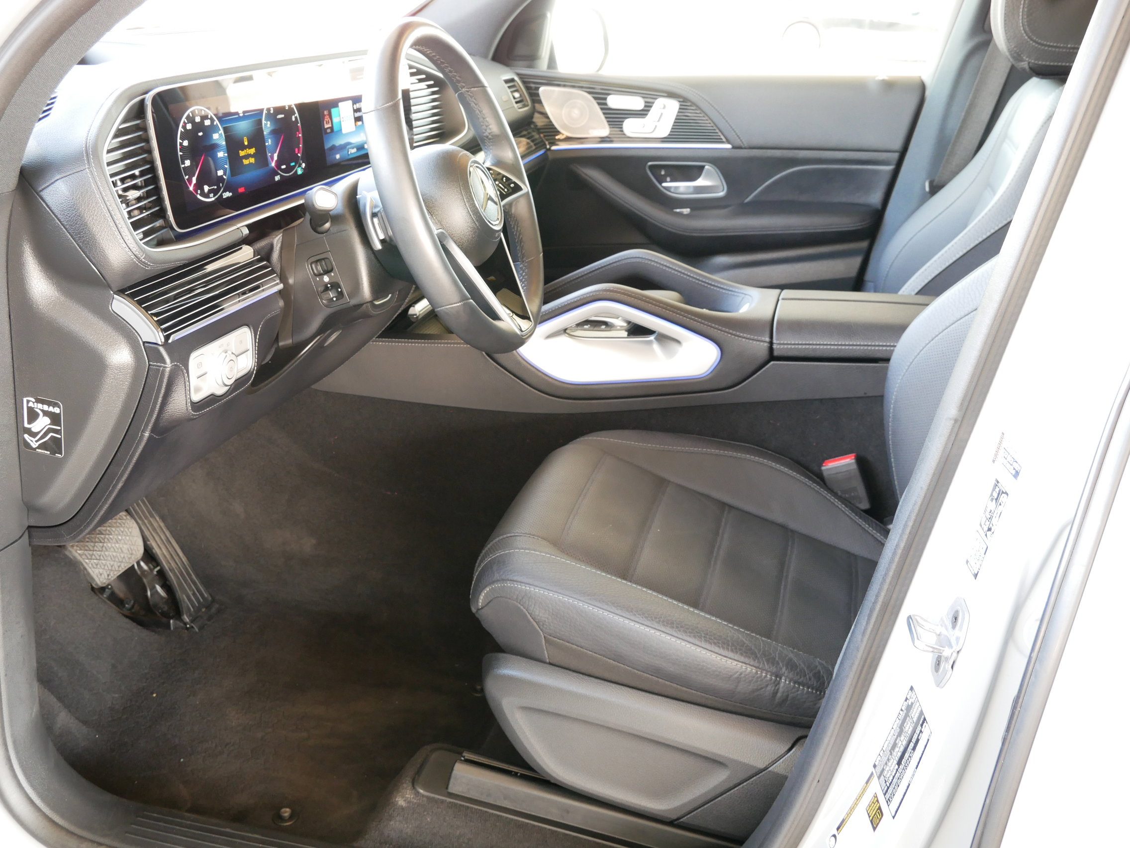 Used 2024 Mercedes-Benz GLE 580 4MATIC image 4