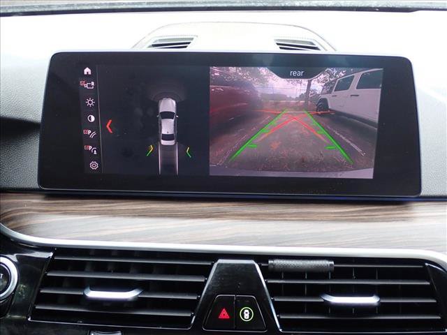Used 2019 BMW 530e xDrive AWD/4WD image 17