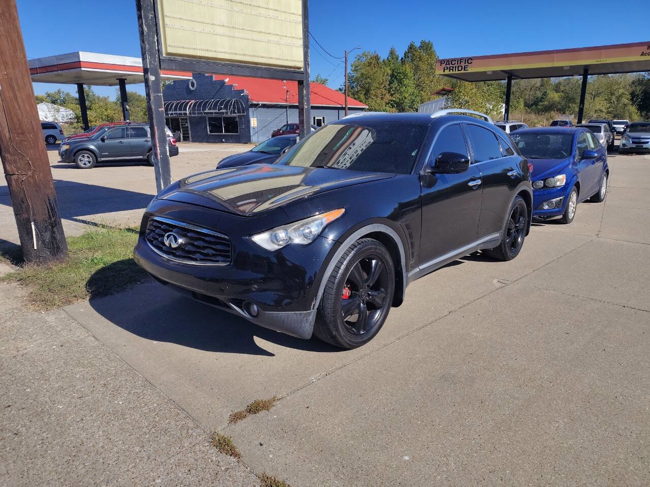 Used 2010 INFINITI FX35 AWD w/ Premium Pkg image 1