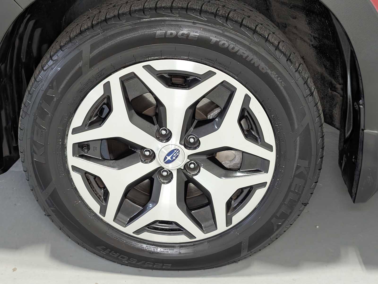 Used 2023 Subaru Forester Premium AWD/4WD image 3