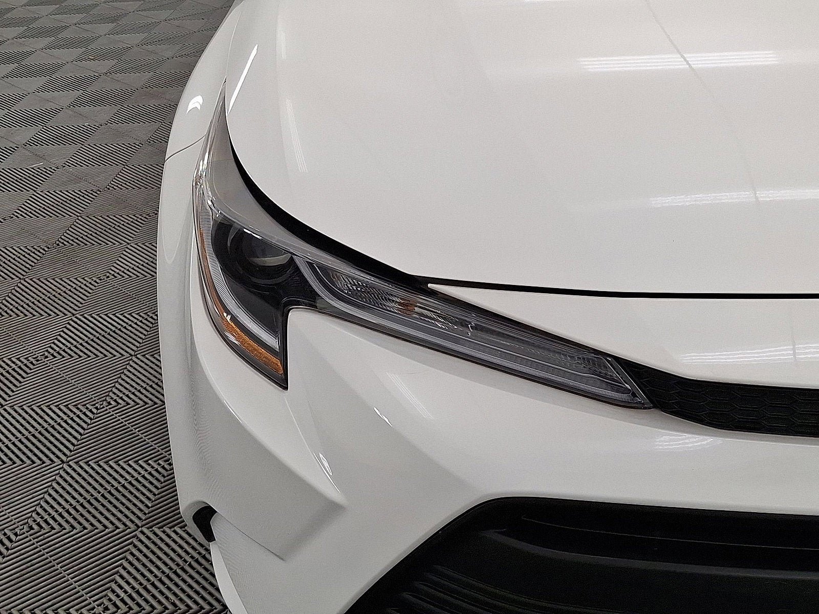 Certified 2023 Toyota Corolla LE FWD image 27
