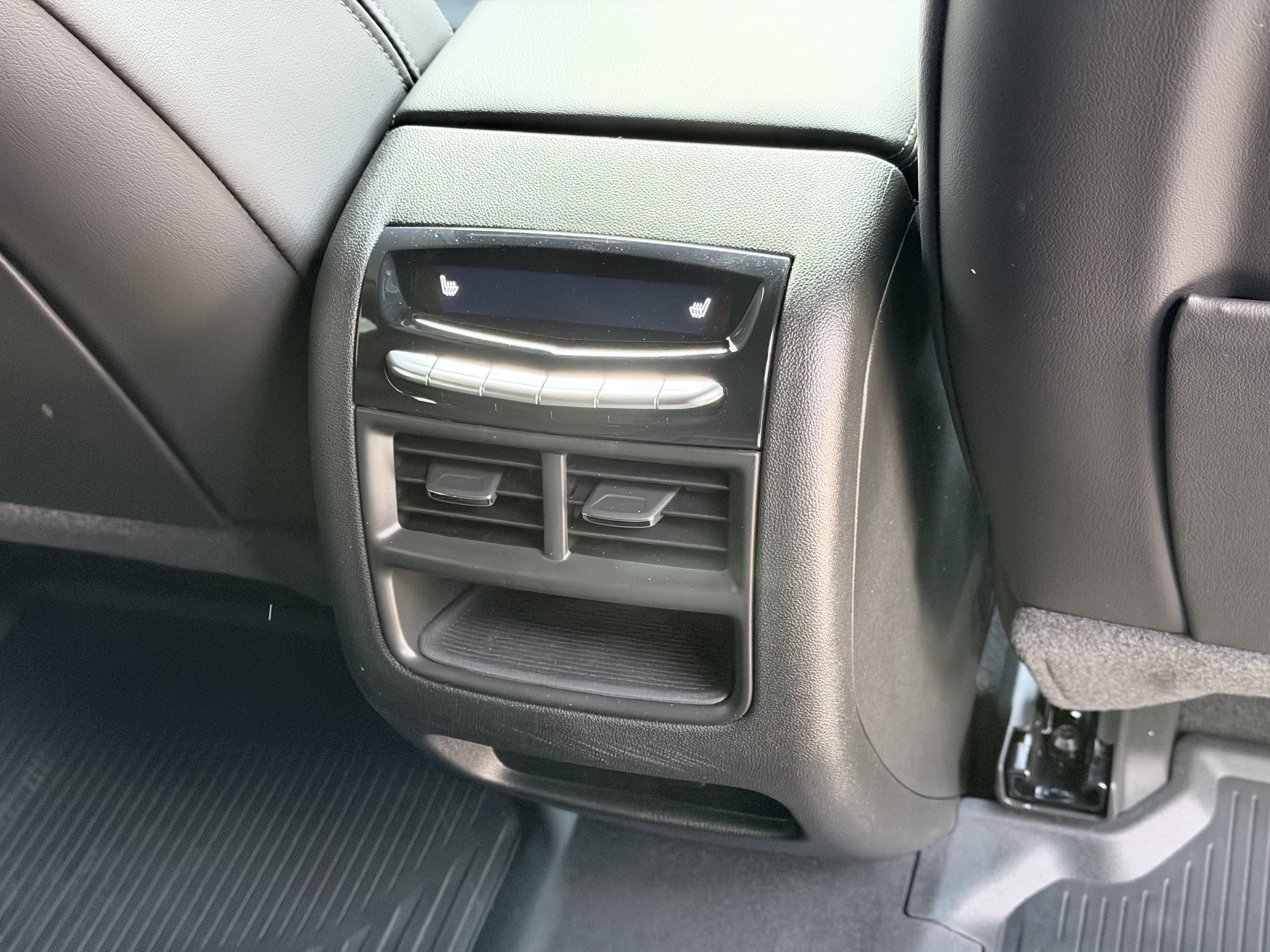 New 2026 Cadillac XT5 Sportv w/ LPO, Onyx Lite Package image 22