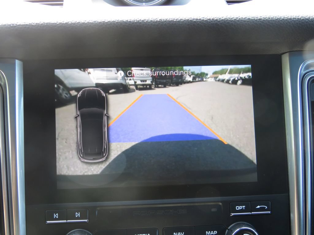 Used 2017 Porsche Macan AWD/4WD image 26