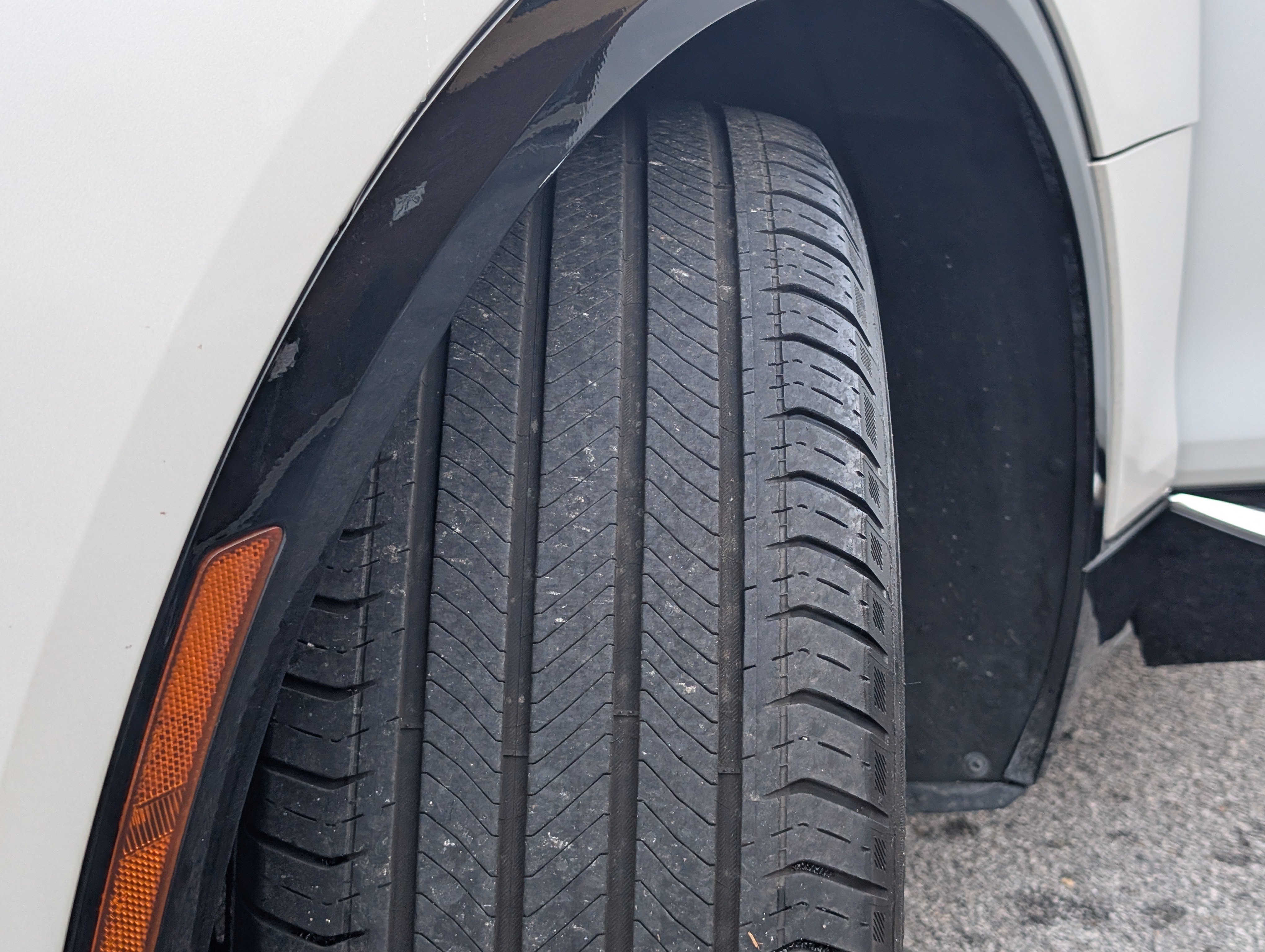 Used 2024 Cadillac Lyriq Tech RWD image 37