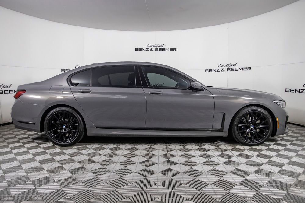 Used 2022 BMW 750i xDrive w/ M Sport Package image 5