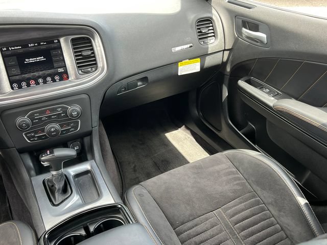 Used 2017 Dodge Charger R/T RWD image 31