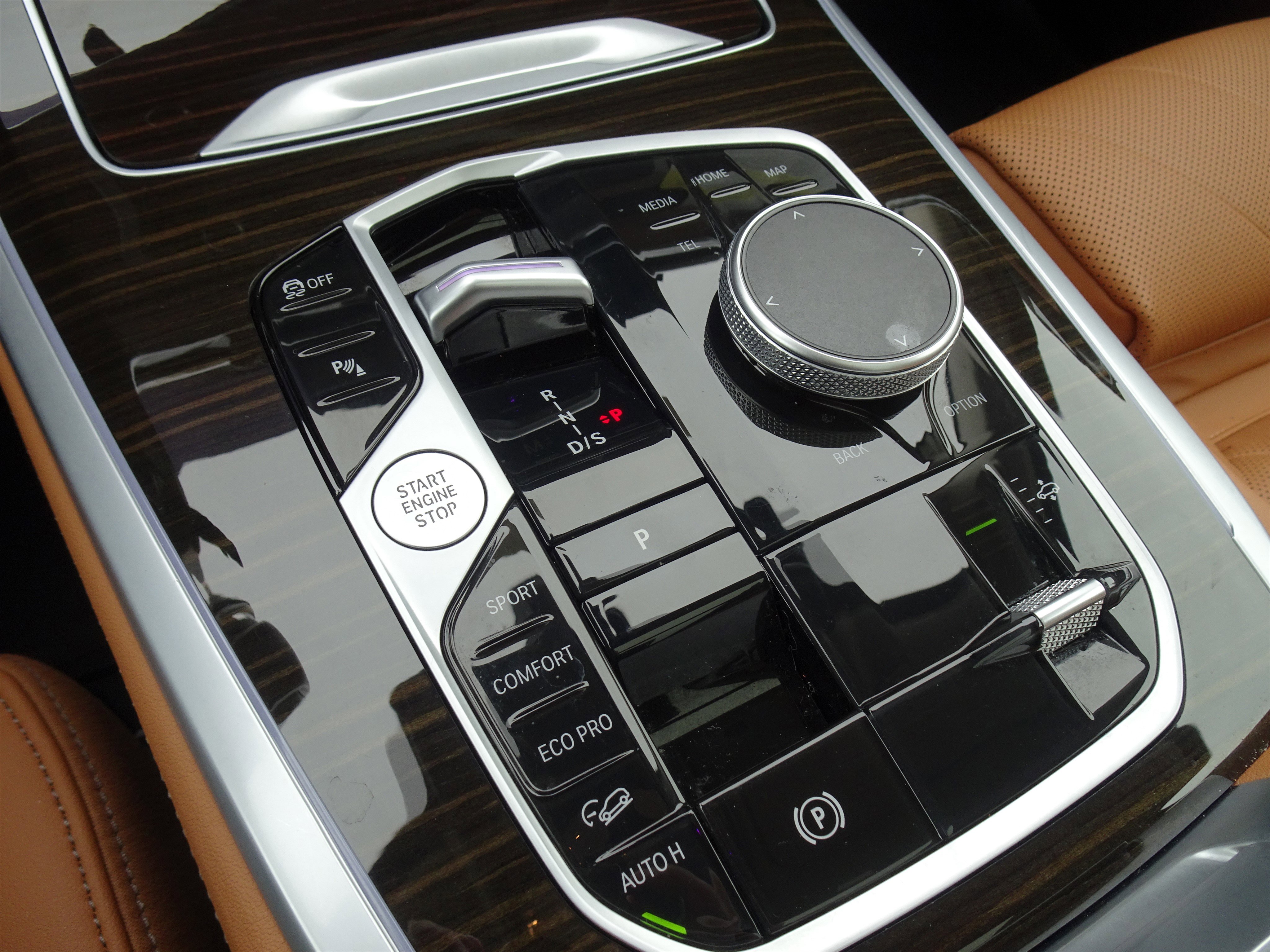 Used 2023 BMW X7 xDrive40i w/ Premium Package image 21