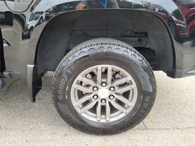 Used 2023 Chevrolet Colorado LT w/ LT Convenience Package II image 16