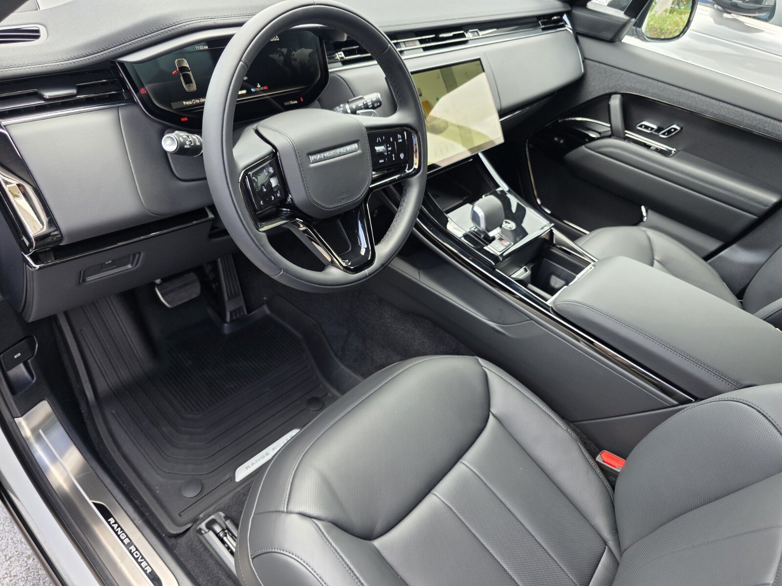 New 2026 Land Rover Range Rover Sport Dynamic SE AWD/4WD image 11