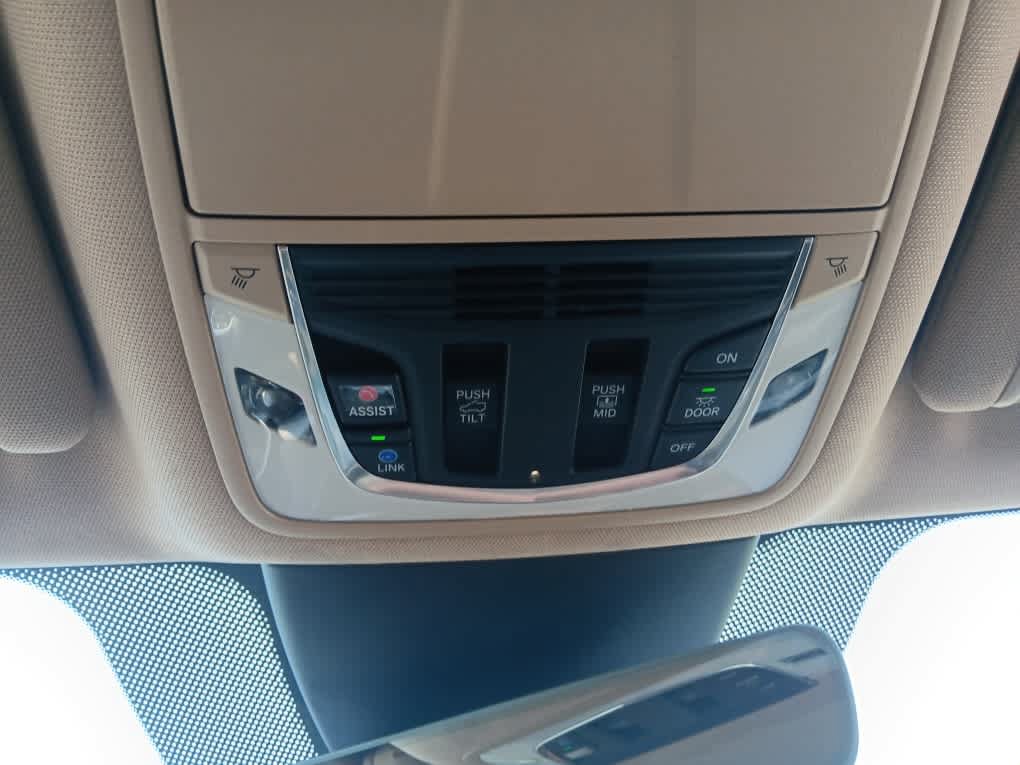 Used 2022 Acura MDX SH-AWD image 30