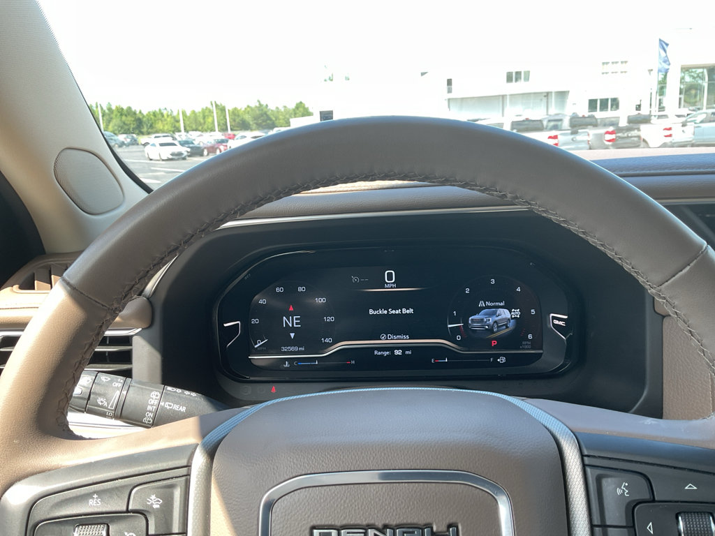 Used 2024 GMC Yukon Denali AWD/4WD image 45