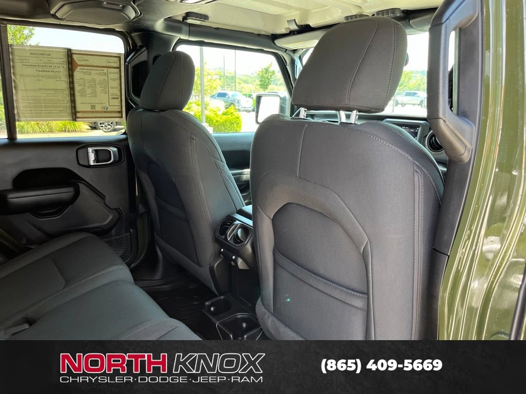 Used 2021 Jeep Gladiator Sport AWD/4WD image 24