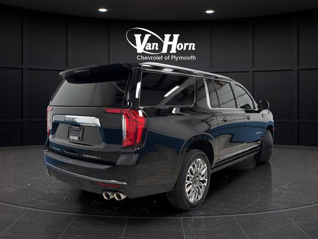 Used 2023 GMC Yukon XL Denali Ultimate image 3