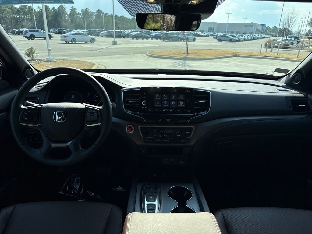 Certified 2025 Honda Ridgeline RTL image 15