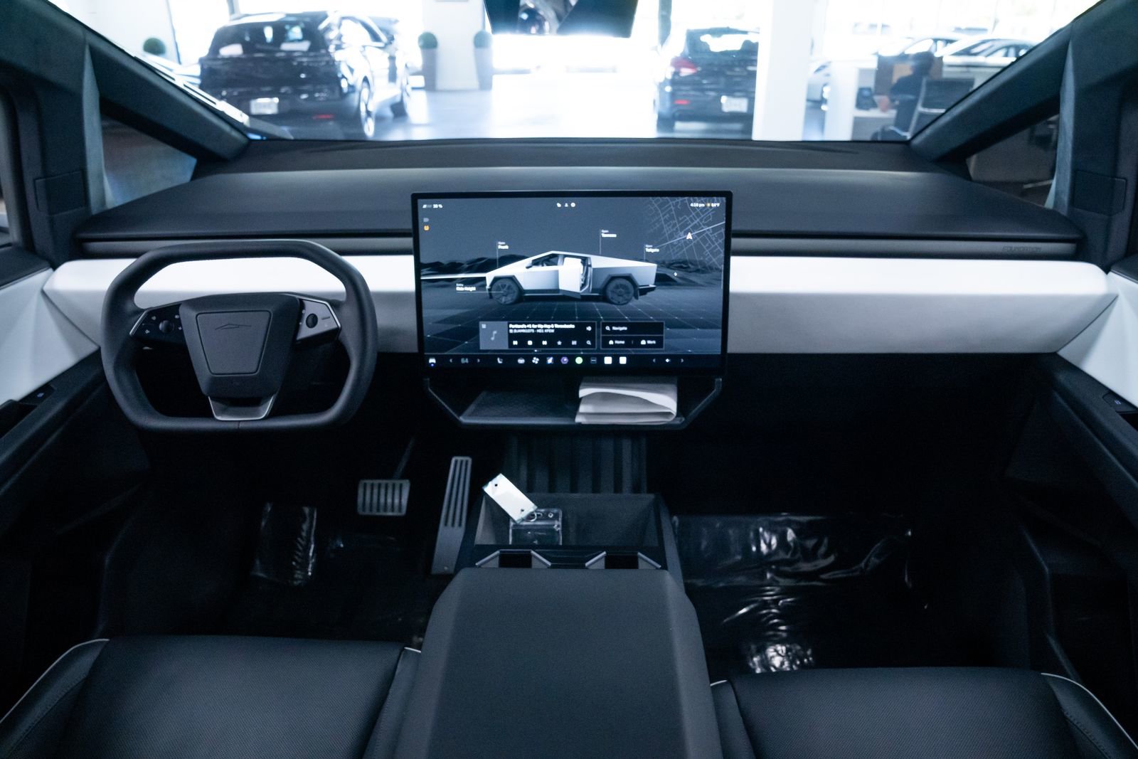 Used 2024 Tesla Cybertruck AWD Crew Cab image 9