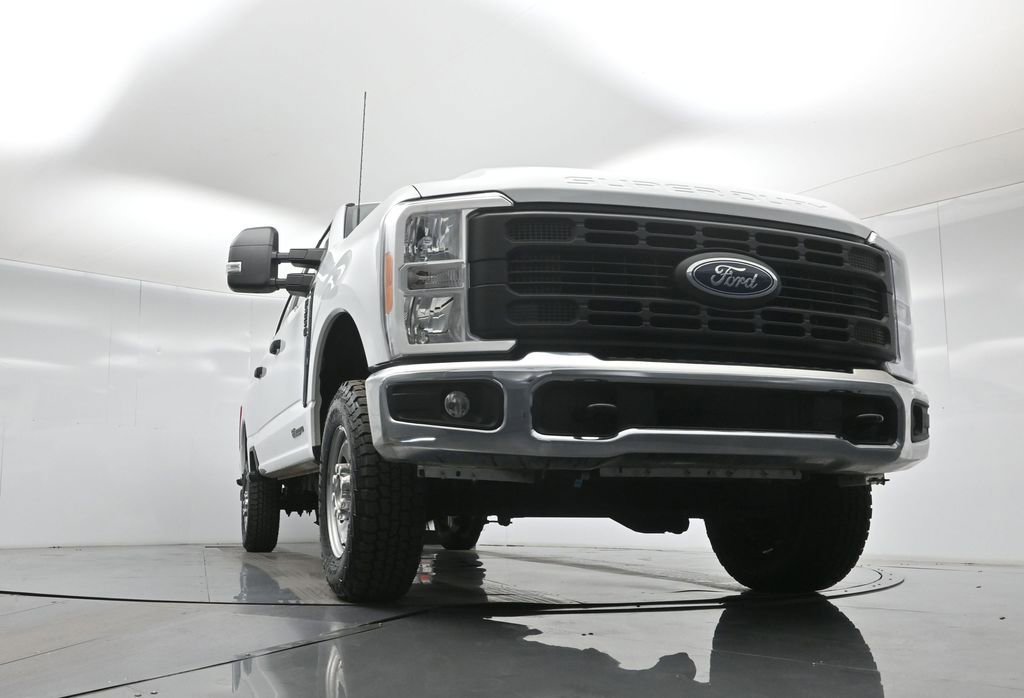 Certified 2023 Ford F250 XL w/ FX4 Off-Road Package AWD/4WD image 47