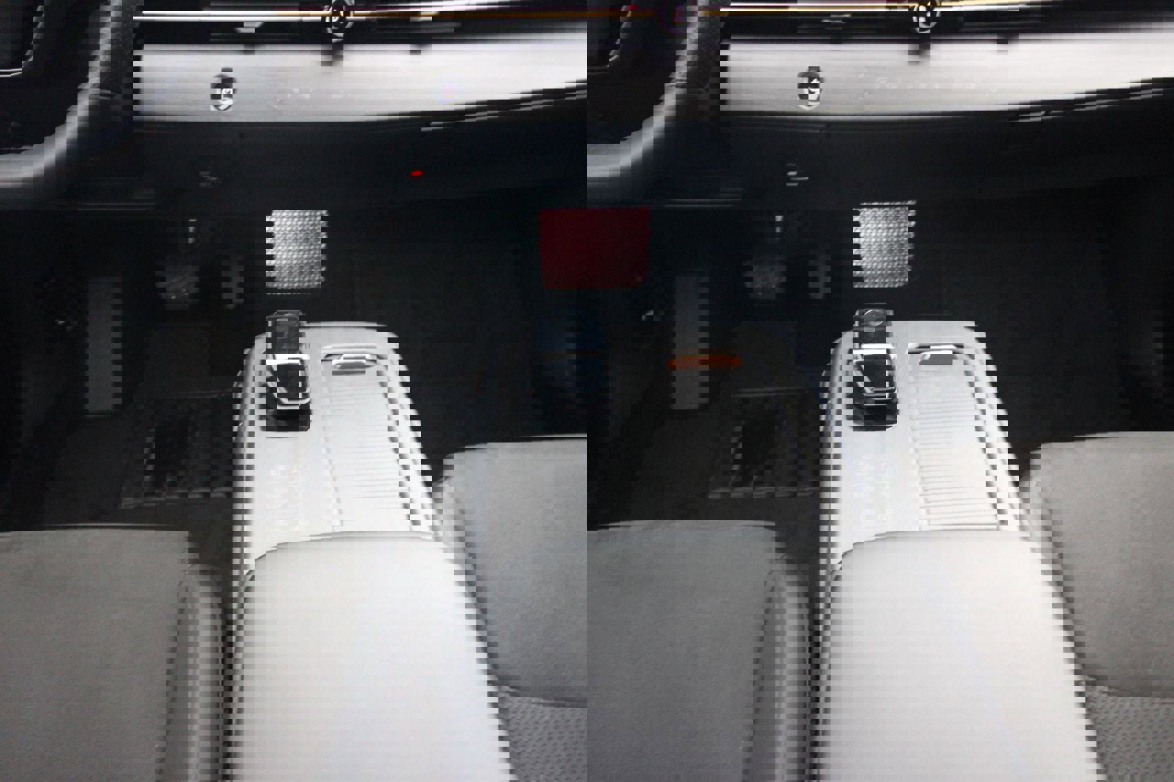 Used 2023 Nissan Ariya FWD image 16