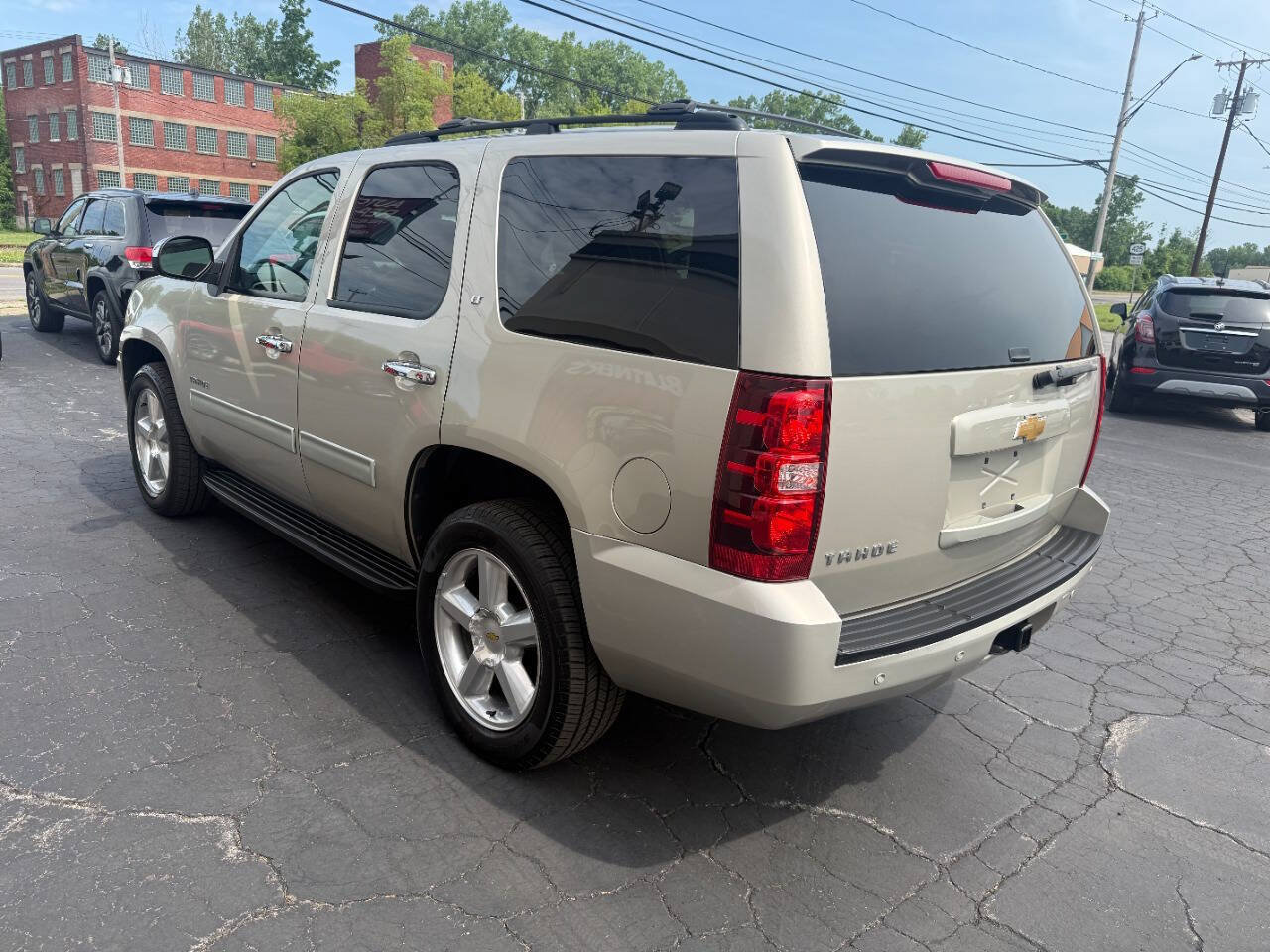 Used 2013 Chevrolet Tahoe LT w/ All-Star Edition AWD/4WD image 4