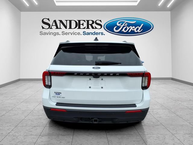 Certified 2025 Ford Explorer Active image 3