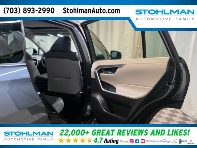 Used 2024 Toyota RAV4 XLE image 30