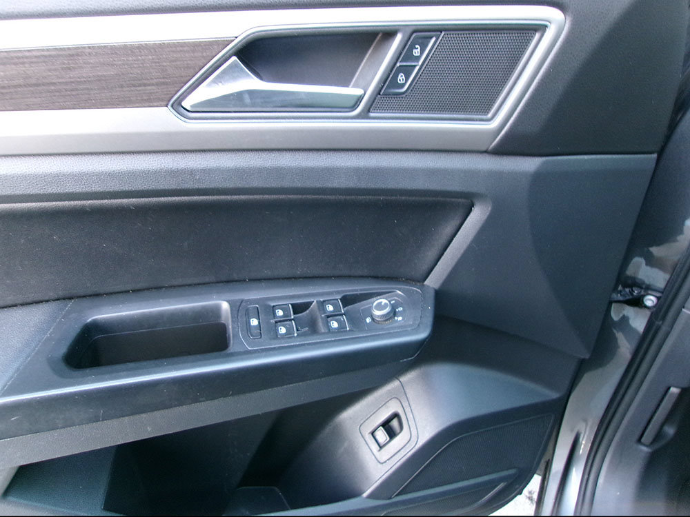 Used 2019 Volkswagen Atlas SE w/ Panoramic Sunroof Package AWD/4WD image 18