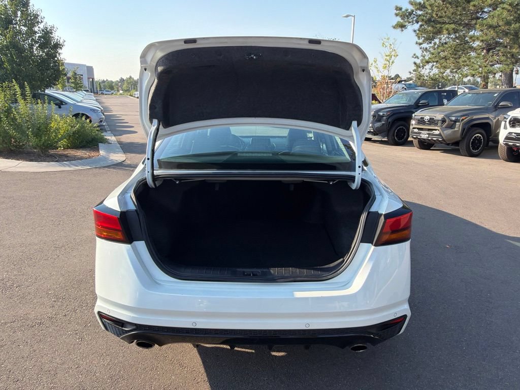 Used 2024 Nissan Altima 2.5 SR FWD image 15