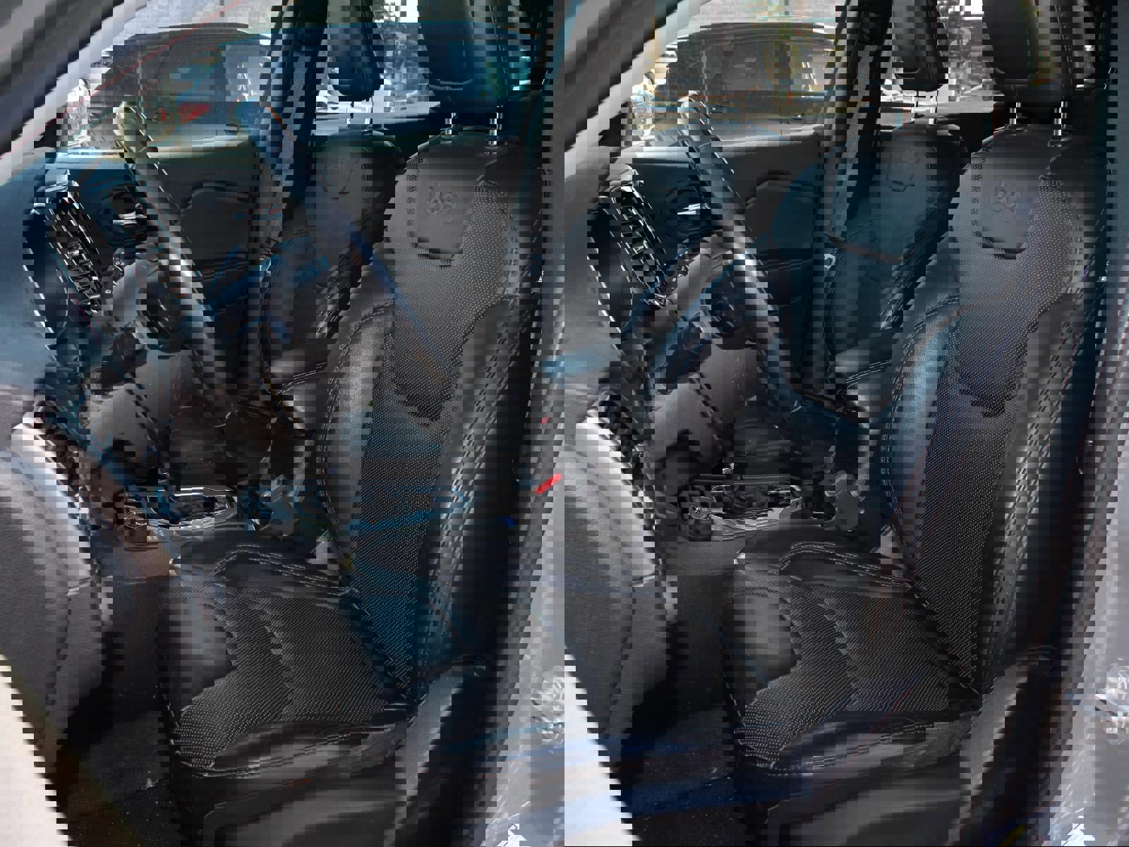 Used 2019 Jeep Cherokee Limited image 18