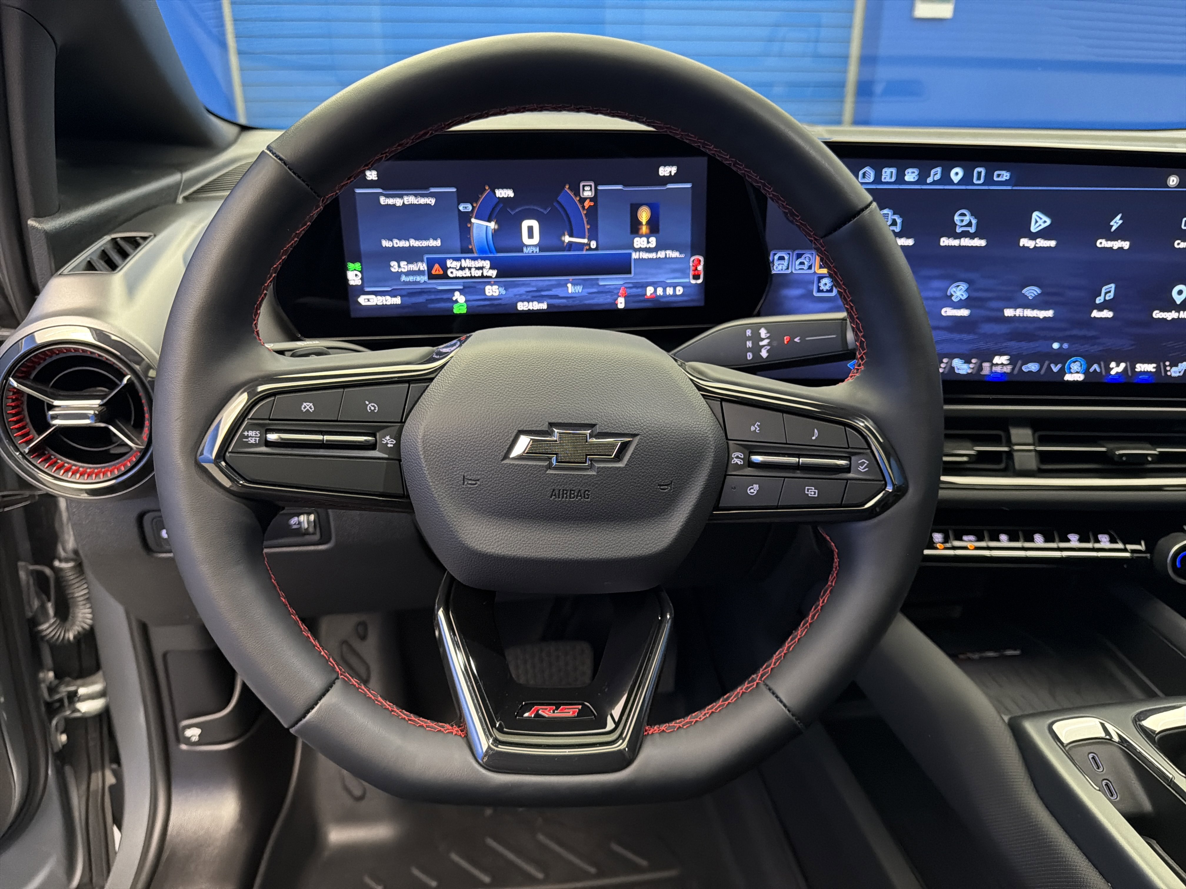 Used 2025 Chevrolet Equinox EV RS w/ Convenience Package II FWD image 14