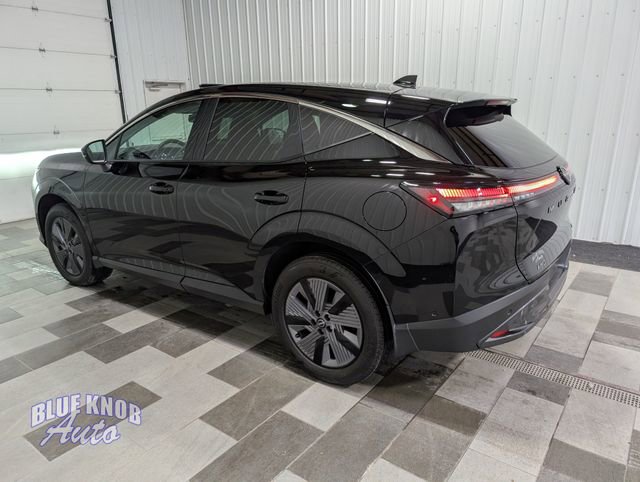 Used 2025 Nissan Murano SL AWD/4WD image 2