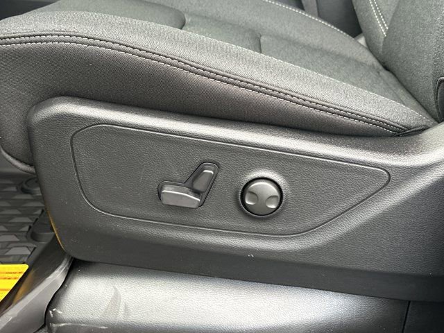 New 2026 RAM 1500 4x4 Crew Cab image 10