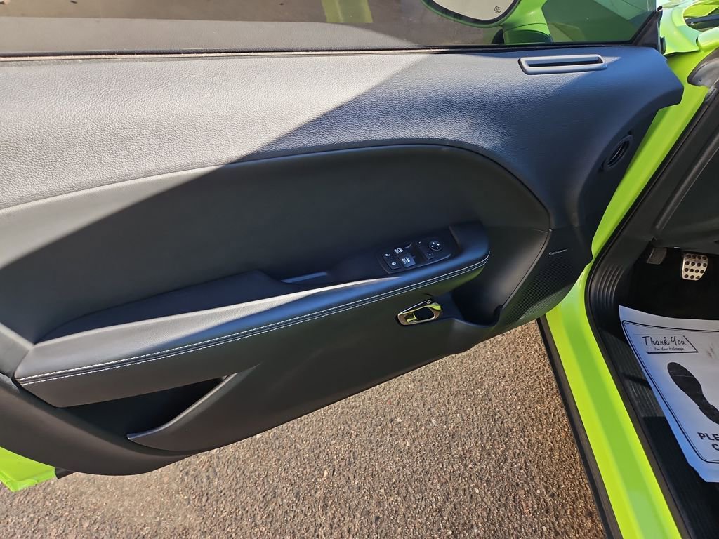 Used 2015 Dodge Challenger SRT Hellcat image 10