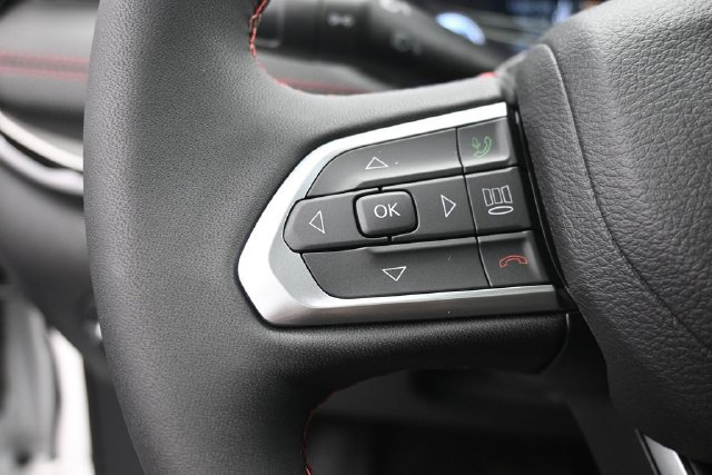 New 2026 Jeep Compass Trailhawk w/ Sun, Sound & Navigation Group AWD/4WD image 17