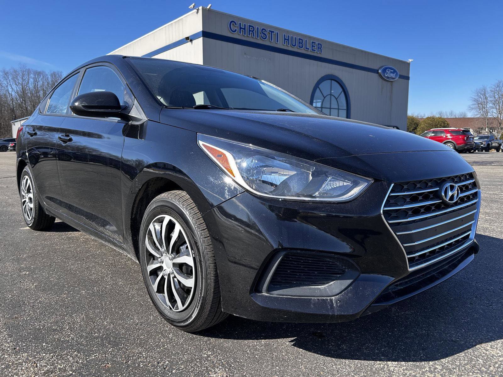 Used 2019 Hyundai Accent SE image 3