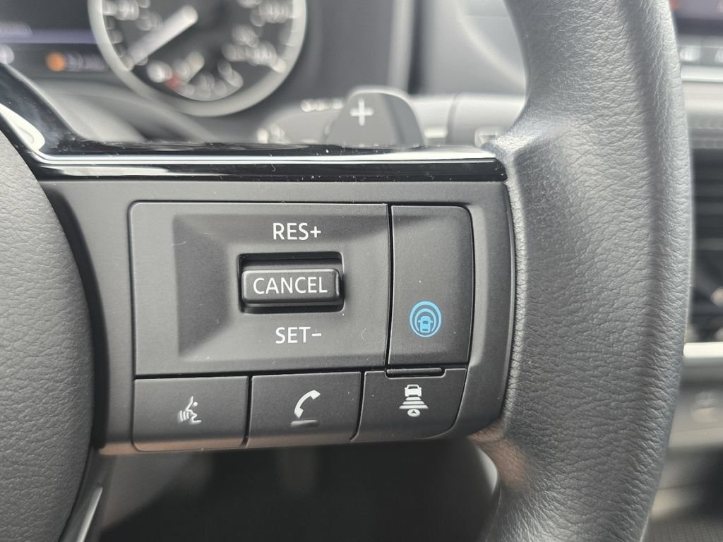 Used 2022 Nissan Rogue SV AWD/4WD image 30